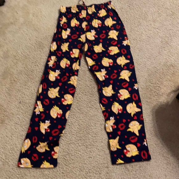 COPY - COPY - COPY - FAMILY GUY STEWIE CUPID HEARTS AND KISSES MEN’S VINTAGE ME… - Picture 5 of 10